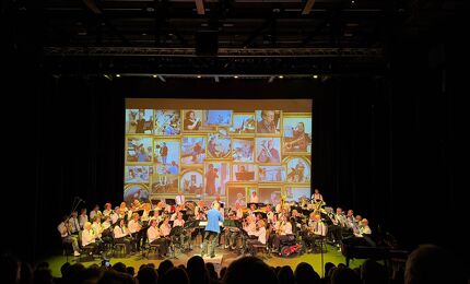 Concert Here we are! 